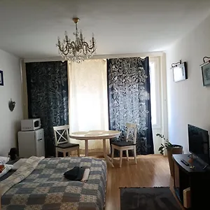 Westend Apartman