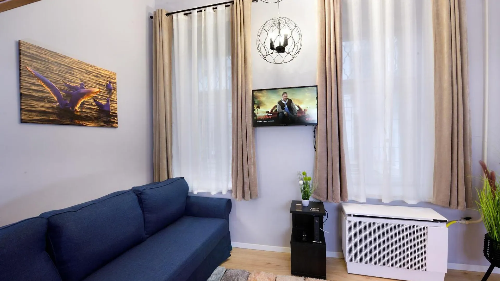 V26 - In The City Center New Apartment With Ac contacts